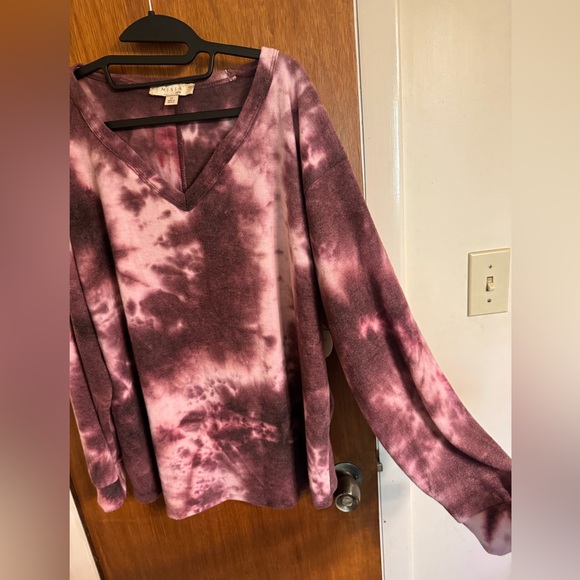 Ladies new with tags size 2X pullover by Misia Curvy - Picture 12 of 13